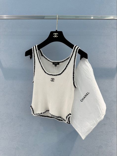 Chanel Tank Top, Money Outfit, Old Money, Chanel, Ootd, Tank Top, Fashion Outfits, Money, Tank Tops