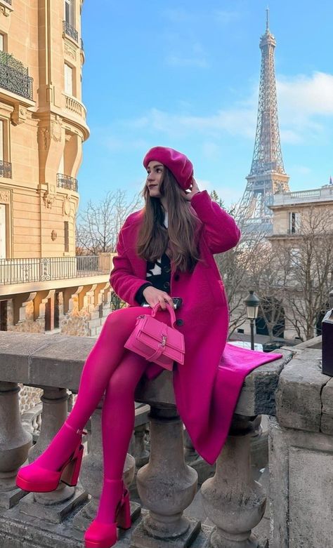 Pink Coat Zara, Pink Tights Outfit, Emilyinparis Outfits, All Pink Outfit, Emily In Paris Outfits, Hotels In Paris, Ny Outfits, Pink Tights, Look Rose