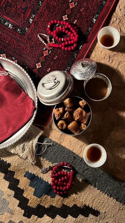 Ramadan Photoshoot, Arabic Aesthetic, Lebanese Breakfast, Arab Aesthetic, Small Couch, Arabic Coffee, Arab Culture, Space Artwork, Table Setting Decor