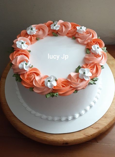 Cake Designs Fondant, Cake Designs Simple, Love Recipe, Buttercream Cake Designs, Birthday Cake Decorating Ideas, Fondant Cake Designs, Cake Decorating Icing, Cake Decorating For Beginners, Rosette Cake