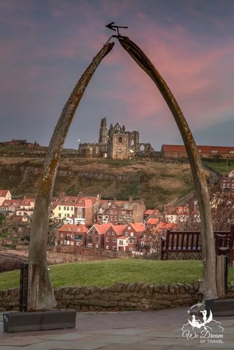 Whitby England, Whitby Goth Weekend, Whitby Abbey, British Seaside, North York Moors, Visiting England, Wallpapers Images, England And Scotland, Seaside Towns