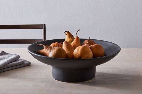 Fruit Bowl Decor, Modern Fruit Bowl, Fruit Bowl Display, Large Fruit Bowl, Storing Fruit, Ceramic Fruit Bowl, Black Bowl, Fruit Storage, Fruit Bowls