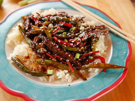 Teriyaki Beef Stir-Fry Teriyaki Beef Stir Fry, Ree Drummond Recipes, Beef Stir Fry Recipes, Teriyaki Beef, Recipe Beef, Mapo Tofu, Cooking White Rice, Beef Stir Fry, Ree Drummond