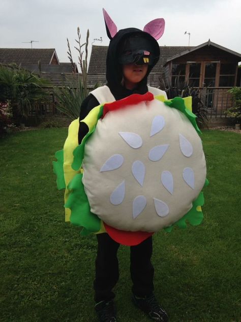 Rat Burger (David Walliams) Book day costume #worldbookday Book Day Costumes Diy, David Walliams Book Day Costumes, World Book Day Characters, David Walliams Books, Burger Costume, David Walliams, David Williams, World Book Day Costumes, Book Day Costumes