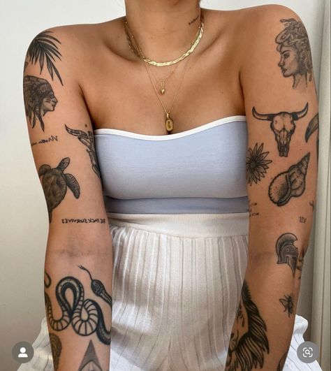 Longhorn Tattoo, Many Tattoos, Traditional Black Tattoo, Club Tattoo, Retro Tattoos, Elbow Tattoos, Hand Poked Tattoo, Arm Tattoos For Women, Discreet Tattoos