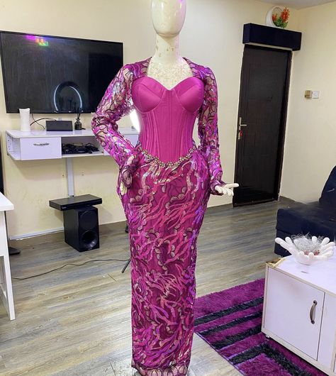 Owanbe Gown Styles For Lace, Aseobi Nigeria Lace Styles 2024 Corset, Lace Asoebi Gown Styles, Nigerian Attire, Cord Lace Styles, Gown Dress For Women, Lace Gown Dress, Lace Asoebi, Latest Lace Styles