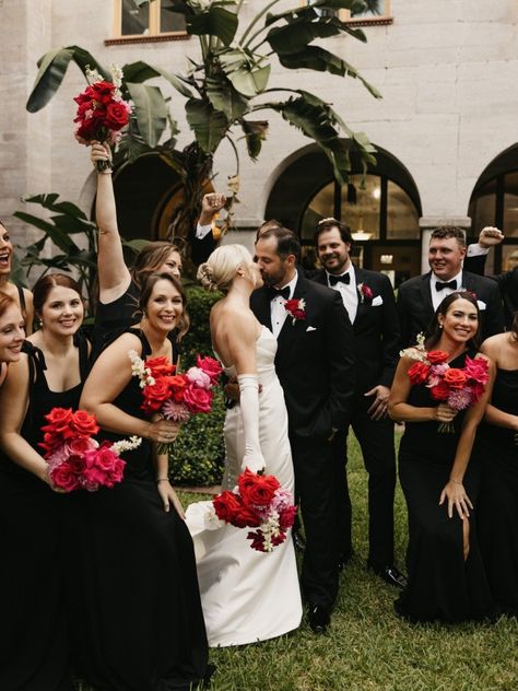 A contemporary museum wedding that featured a seven-foot welcome sign Lightner Museum, Diy Destination Wedding, Contemporary Museum, Bridal Party Attire, Red Wedding Flowers, Indie Wedding, Dress Code Wedding, Ireland Wedding, Party Attire