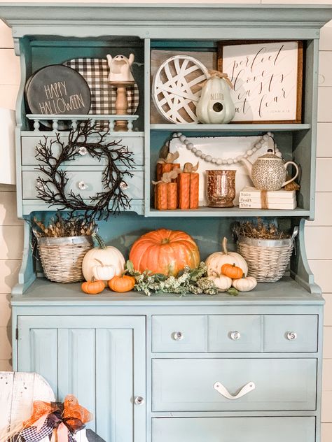 Fall Hutch Decor, How To Decorate A Hutch, Outside Fall Decor, Hutch Decor, Kitchen Hutch, Fall Decorating Ideas, Pumpkin Display, China Cabinet Display, Interior Vintage