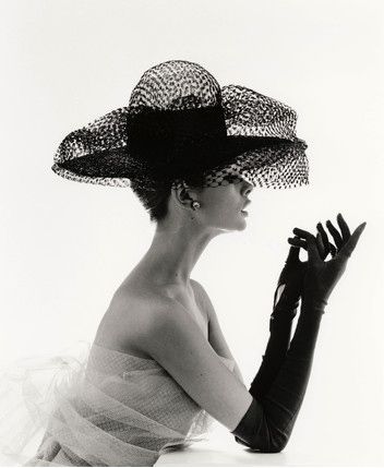 Vintage+Black+and+White+Photography | ... art deco prints and vintage black and white fashion photography Topi Vintage, Idda Van Munster, Jean Shrimpton, Mode Editorials, Glamour Vintage, Fotografi Vintage, Vintage Fashion Photography, Vintage Makeup, Wearing A Hat