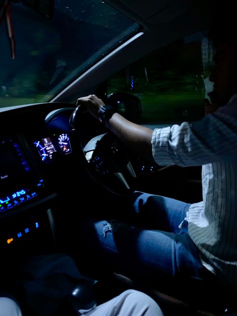 Couple Night Drive, Late Night Drives Couple, Night Vibes Couple, Late Night Drives Aesthetic With Him, Aesthetic Drive, Couple In Car, Fake Photo Sick, Girls Holding Hands, Core Memories