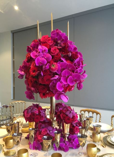 Magenta Centerpieces, Fuschia Wedding Centerpieces, Fuscia Wedding, Paris Chateau, Red And Purple Wedding, Fuschia Wedding, Fuchsia Wedding, Wedding Color Trends, Chateau Wedding