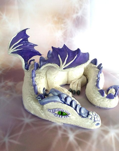 Fondant Dragon, Dragon Cake Topper, Dragon Birthday Cakes, Dragon Baby Shower, 10 Inch Cake, Dragon Cakes, Dragon Birthday Parties, Dragon Cake, 3d Cake Toppers