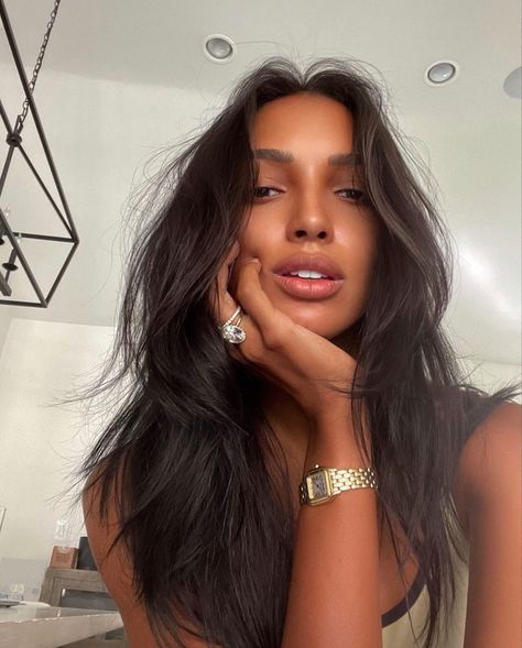 Jasmine Tookes Style, Heavy Crown, Jasmin Tookes, Hair Afro, Jasmine Tookes, Model Aesthetic, Dark Hair, Hair Inspo, Brown Hair