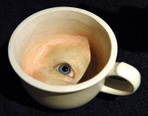 Arte Peculiar, Sculpture Art Clay, Creative Coffee, Keramik Design, 다크 판타지, Ceramics Pottery Art, Clay Art Projects, Ceramics Projects, Ceramics Ideas Pottery