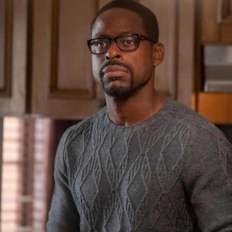 This Is Us has returned and it brought with it about a million things to talk about. We'll start with the end.   Dan Fogelman and Sterling K. Brown had teased that this episode would... Sterling K Brown, New Baby Names, Crossfit Women, The Hollywood Bowl, Hollywood Boulevard, Twin Pregnancy, Sophia Bush, Getting Him Back, John Legend