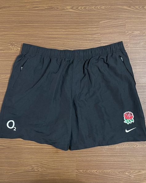 (SOLD🌊)Nike 02 England Rugby Union Rose Retro Shorts Authentic, RARE, Vintage Size:- L Price:- 1800 England Rugby, Retro Shorts, Rugby Union, May 7, Rugby, Thrift Store, England, Nike, Quick Saves