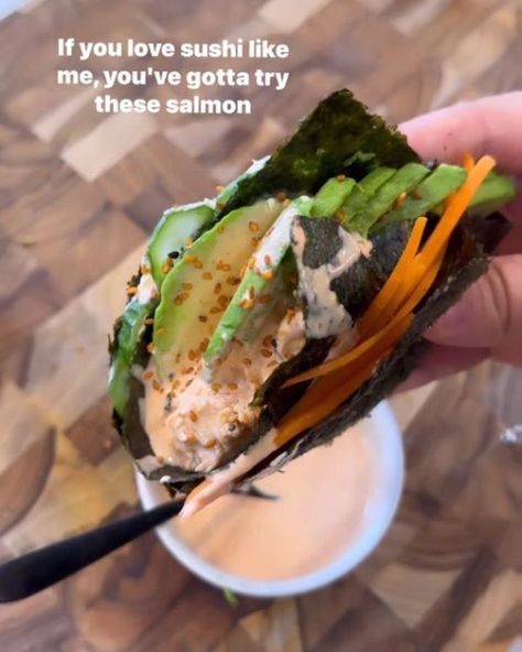 Clean Eating Guide on Instagram: "1️⃣ or 2️⃣? Which #recipe by @Shredhappens would you try?👇 1️⃣ LOWCARB SUSHI WRAPS - @Shredhappens . I know I’m months late to the tortilla trend hack, so I decided to use it on nori sheets to do a sushi version and these came out GOOD . I used some salmon for mine - I actually loved this combination, so at a minimum try making this “salmon salad”. And I used avocado, cucumbers carrots, and cream cheese for my fillings but you can always use whatever you prefer Sushi Wraps, Tortilla Trend, Sushi Wrap, Nori Sheets, Sushi Bake, Clean Eating Guide, Salmon And Shrimp, Full Recipes, Easy Eat