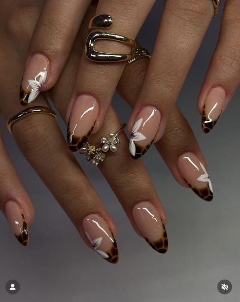 Aesthetic Nail Art, Coquette Nail, Nails Girly, Princess Vibe, Coquette Nails, Aesthetic Nail, Fall Nail Ideas, Cheetah Nails, Easy Nails