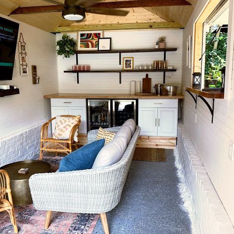 He Shed Ideas, Garage Conversion Granny Flat, Small Kids Playroom, Shed Homes Ideas, She Shed Ideas, She Shed Interior, He Shed, Kids Playroom Ideas, Garage To Living Space