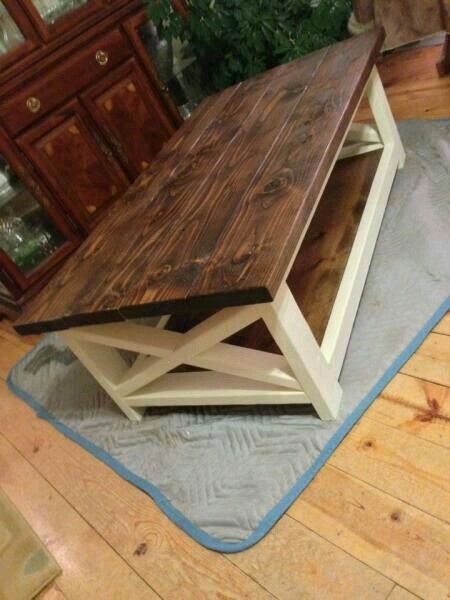 Love Rustic Coffee Table, Coffee Table Farmhouse, Rustic Coffee Tables, Best Diy, Diy Furniture Projects, Style At Home, Rustic Furniture, Furniture Projects, Decor Rustic