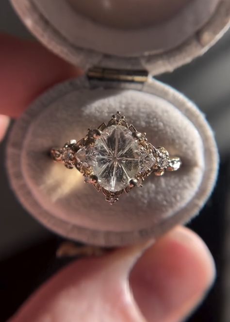 Twilight Inspired Wedding Ring, Bella Swan Inspired Engagement Ring, Vintage Wedding Rings Aesthetic, Vintage Fairy Engagement Rings, Princess Cut Vintage Engagement Rings, Wedding Ring Fairy, Antique Wedding Rings Vintage Victorian, Faerie Engagement Ring, Ethereal Wedding Rings Silver