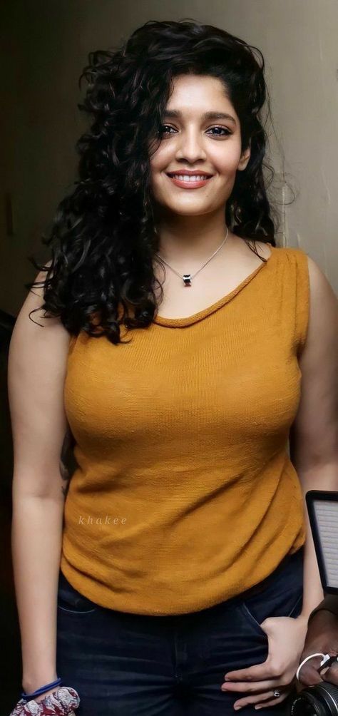 Rithika Singh, Ritika Singh, Mom Swimsuit, Hottie Women, Beautiful Women Over 40, Indian Actress Hot Pics, Beautiful Smile Women, Bollywood Celebrities, Bollywood Fashion