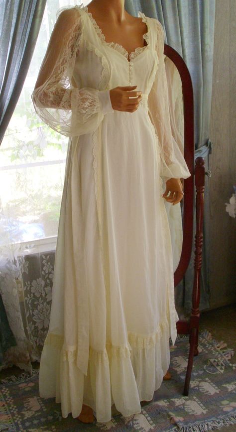 70s Vintage Prairie Edwardian Style Gunne Sax Dress by artemis53, $150.00 Sax Dress, Gunne Sax Dress, Robes Vintage, Edwardian Style, Vintage Nightgown, Gunne Sax, Edwardian Fashion, Historical Dresses, Vintage Lingerie