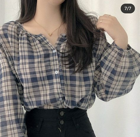 Korean Blouse Outfit Casual, Checkered Blouse Outfit, Casual Asian Fashion, Shirt Outfit Casual, Blouse Outfit Casual, Korean Blouse, Korean Top, Simple Frock Design, Ladies Blouse Designs