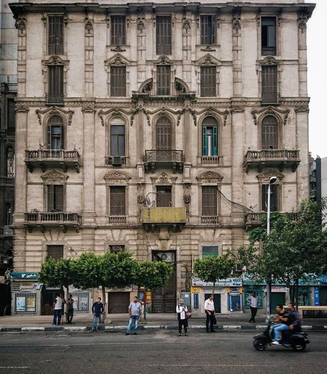 Khedive Ismail, Cairo Market, Al Moez Street Cairo, Cairo At Night, Cairo Downtown, Cairo Nightlife, Downtown Cairo, Typography Magazine, Modern European