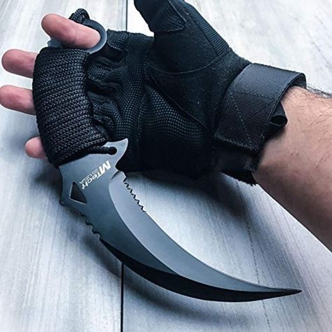 This c-shaped blade looks like the claw of a tiger and is quite razor sharp. A Karambit knife is used best for slicing and piercing something and is a very bad choice for thrusting and stabbing due to the curved design of its blade. Pretty Knives, Buck Knives, Karambit Knife, Knife Collection, Cool Knives, Fixed Blade Knife, Hunting Knife, Survival Gear, Folding Knives