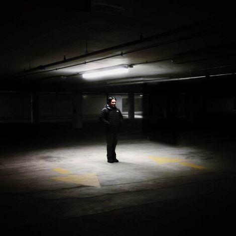 Parking Lot Photography, Night Street Photography Portrait, Night Photography Men, Iphone Night Photography, Night Photography Ideas, Night Portrait Photography, Night Photo Ideas, Night Photography Portrait, Night Street Photography