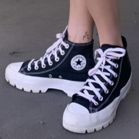 Converse All Star Lugged Hi, Chunky Black Converse, Aesthetic Platform Converse, Converse To Get, Shoe Inspo Converse, Converse All Star Lugged Outfit, Chuck Taylor All Star Lugged Outfit, Chunky Platform Converse, Converse Taylor Chuck