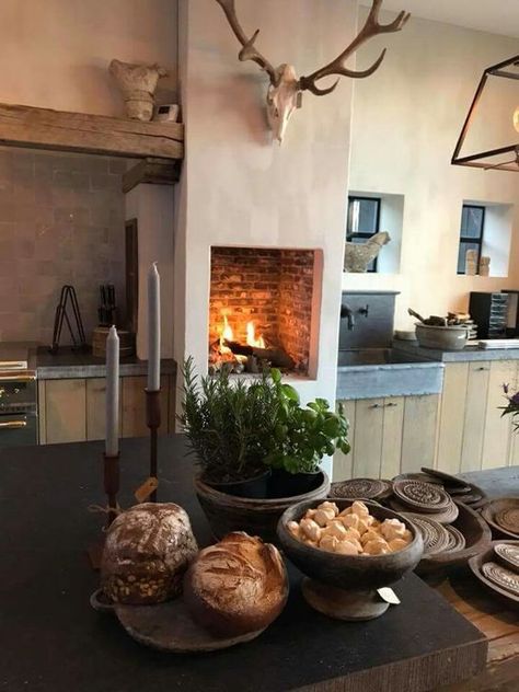 Wood Fire Oven, Fireplace Design Ideas, Fire Oven, Oven Fireplace, Modern Kitchen Tables, Wood Oven, Organic Kitchen, Kitchen Fireplace, Wood Fired Oven