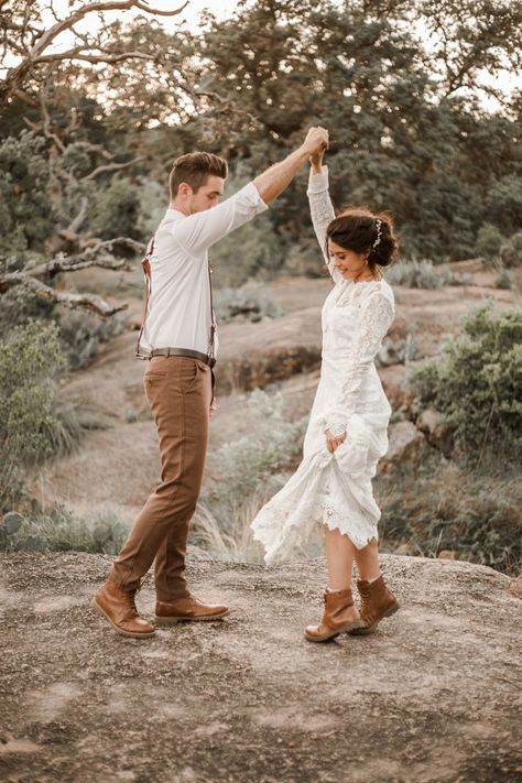 wedding photography Enchanted Rock, Chic Vintage Brides, Going Camping, Autumn Bride, Camp Wedding, Small Intimate Wedding, Vintage Bride, Pre Wedding Photoshoot, Wedding Cake Designs