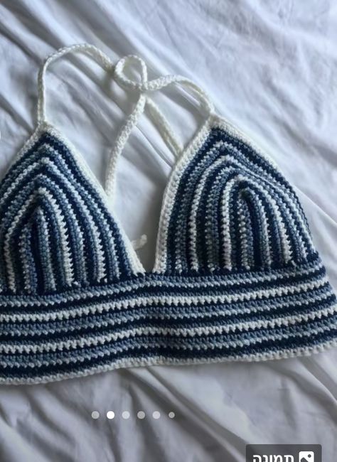 Crochet Ideas For Beach, White Top Crochet, Crochet Top Inspo Aesthetic, Cute Crochet Top Ideas, Crochet Beach Stuff, Beach Crochet Pattern, Handmade Crochet Top, Blue Beach Top, Crochet Inspo Summer