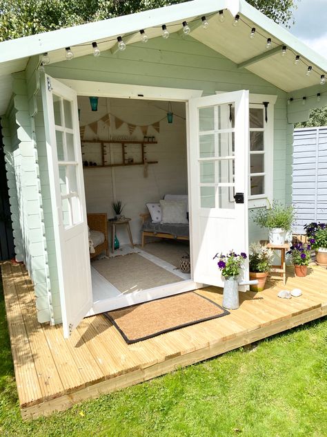 Landscaping Around A Shed Ideas, Small Summerhouse Interiors Ideas, Garden Summer House Ideas, Shed Room Ideas, Summer House Interior, Summer House Ideas, Shed Cottage, Small Summer House, She Shed Interior