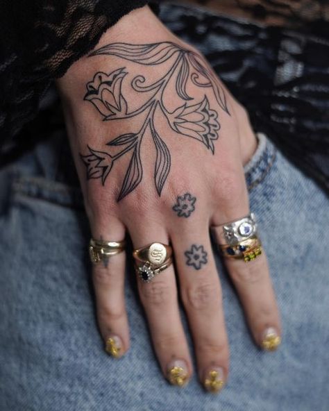 Matching Concept Tattoos, Soph Floyd Tattoos, Healed Hand Tattoo, Quilt Block Tattoo, Healing Hand Tattoo, Flowers Hand Tattoo, You Are Art Tattoo, Hand Tattoo Flower, Cool Hand Tattoos