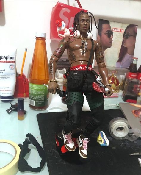 Travis Scott Doll, Nuka Cola Recipe, Bape Shark Wallpaper, Travis Scott Rodeo, Hip Hop Images, Akira Manga, Cactus Pictures, Icy Girl, Escape Plan