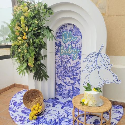 Mediterranean Theme Party, Santorini Themed Party, Mediterranean Party Decorations, Italy Party Theme, Lemon Themed Wedding, Greece Party, Mediterranean Party, Lemon Themed Party, Italy Party