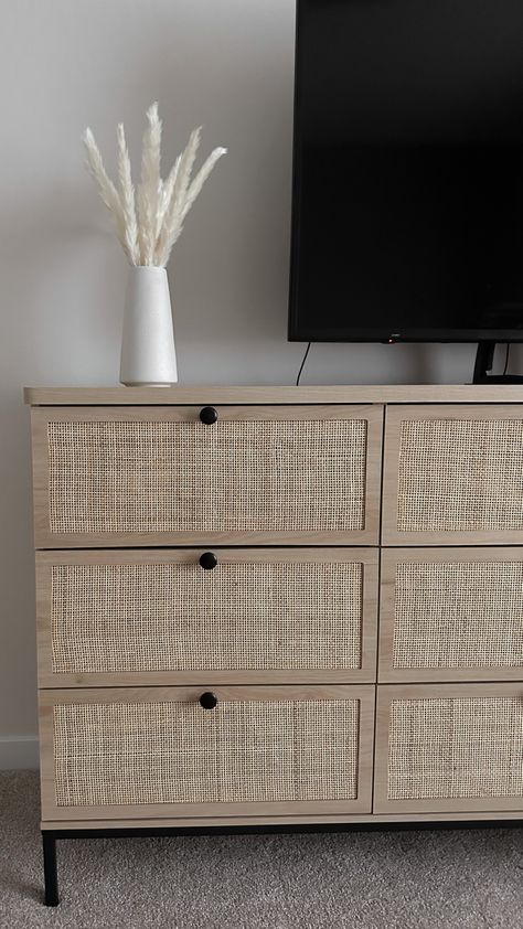 Rattan Dresser Bedroom, Earthy Furniture, Beach Guest Bedroom, Dresser Aesthetic, Rattan Dresser, Bedroom Tv Wall, Bedroom 2024, Aesthetic House, Drawers Bedroom