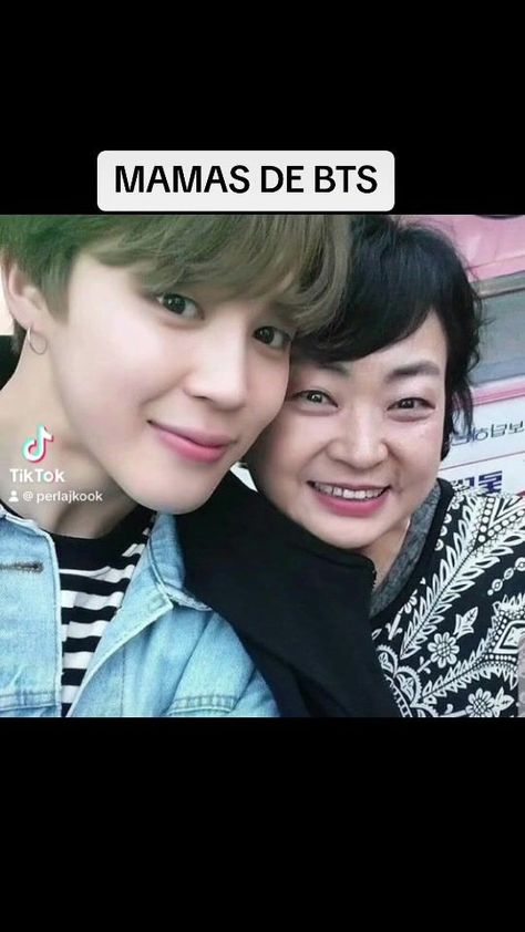 Jimin With His Mom, Jimin Mother, Jimin Family Photo, Bts Age, Jimins Mom, Mother Pic, Jimin Brother, Mother's Pic, Bts Ages