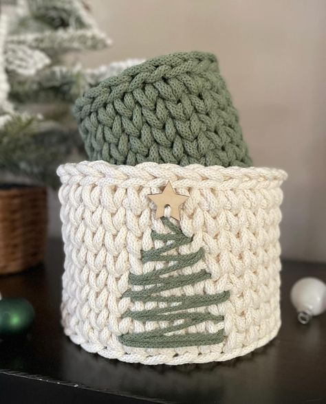 New Tutorial Alert ✨ I’m so excited to share my latest crochet tutorial: an easy holiday basket that’s perfect for decorating or gifting! 🎄Comment “Holiday” for the link 🔗 Want to make your own? Head over to my YouTube channel for the full step-by-step guide! Plus, you can find all the materials you need in my shop. All wooden base purchases will receive a free gift of basket charms. #crochet #baskets #diybasket #handmadebasket #basketlove #basketweaving #weaving #bobbiny #bobbinycord #brai... Christmas Crochet Basket, Crochet Christmas Basket, Diy Christmas Baskets, Christmas Tree In Basket, Theme Baskets, Crochet Basket Pattern Free, Yarn Basket, Holiday Baskets, Christmas Basket