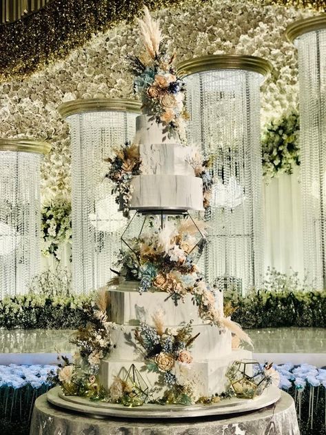 Spectacular Wedding Cakes, Wedding Cake 7 Tier, Wedding Cake 6 Tier, Massive Wedding Cake, Unique Wedding Cakes Elegant Romantic, 8 Tier Wedding Cake, Luxury Wedding Cake Unique, 7 Tier Wedding Cake, Extreme Wedding Cakes