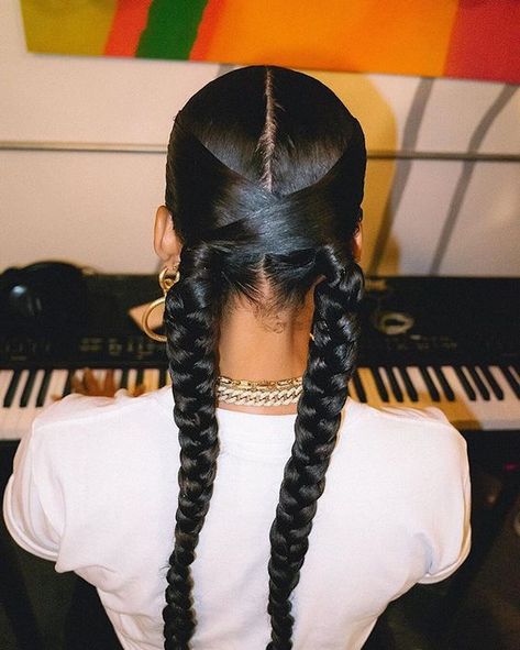 #follow #mrskyasiasmith #hairgoals #hair #hairstyles #braids #beautyblog #beauty #blogging #blogger #blog Ny State Of Mind, Editorial Hair, Two Braids, Hairdos For Curly Hair, Long Black Hair, Hair Crush, Long Braids, Baddie Hairstyles, Hair Game