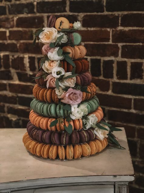 Fall Wedding Macarons, Bakery Room Ideas, Terracotta Wedding Dessert Table, Macaroon Display Ideas Wedding, Macaron Table Display, Terracotta Cupcakes, Boho Wedding Dessert Table, Fall Macaron Tower, Macarons Wedding Display