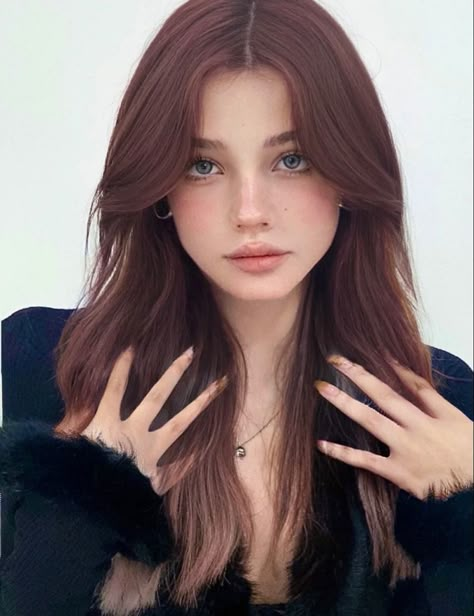 Cherry Cola Hair, Hair Inspiration Color, Hair Inspo Color, Dream Hair, Hair Color Trends, Aesthetic Hair, Beauty Face, Pretty Hairstyles, Maquillaje De Ojos