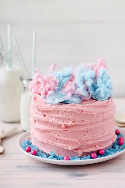 Cotton Candy Layer Cake is beautiful, delicious, and delightful. A perfect dessert. Click through for recipe! Bbq Dessert, Cotton Candy Cakes, Dessert Parfait, Cotton Candy Flavoring, Layer Cake Recipes, Gateaux Cake, Candy Cake, Food Cakes, Perfect Desserts