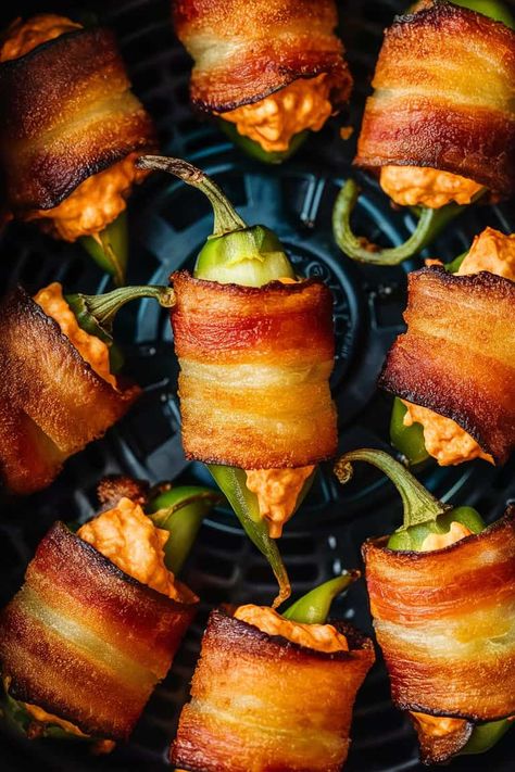 Easy Air Fryer Jalapeño Poppers Jalapeno Poppers Bacon Wrapped, Air Fryer Jalapeno Poppers, Air Fryer Jalapeno, Cream Cheese Jalapeno Poppers, Jalapeno Poppers Recipe, Air Fryer Recipes Appetizers, Jalapeno Popper Recipes, Bacon Wrapped Jalapenos, Unique Snacks