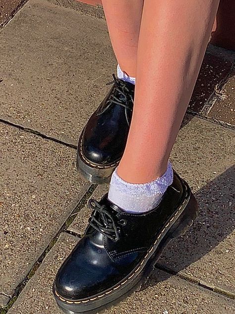 y2k skater egirl doc martens platforms low rise indie rock aesthetic ruby lyn Low Doc Martens, Dr Martens Aesthetic, Aesthetic Doc Martens, Dc Martens, Doc Martens Oxfords, Doc Martens Aesthetic, Doc Martens Loafers, Platform Doc Martens, Low Cut Outfit