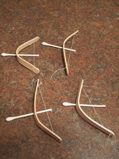 Homemade Slingshots How To Make, Mini Bow And Arrow, Arrow Crafts, Arrows Diy, Brave Party, Braves Party, Bow And Arrow Set, Mini Bow, Bow And Arrow